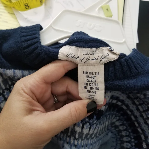 H&M Kids Sweater - Navy Blue geometrical wool blend boys size 4-6 (C8) - Picture 6 of 7